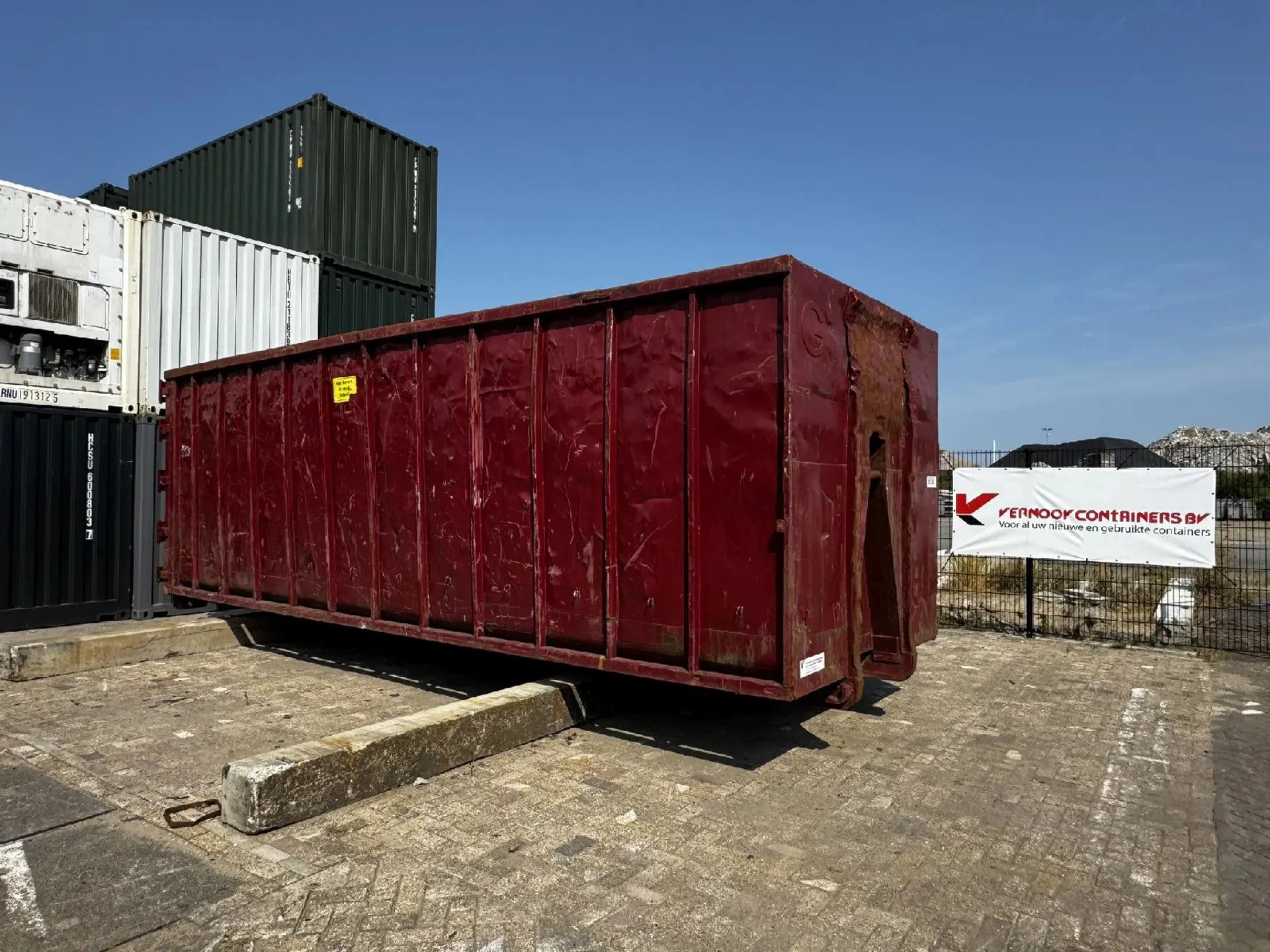 Vernooy 30M3 AFZETCONTAINER 9390