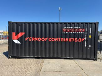 zeecontainer voorzien van logo - branding