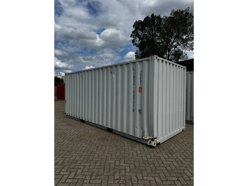 Vernooy ZEECONTAINER 20FT 8.6 106902 KOOPJE MET SCHADE - Vernooy