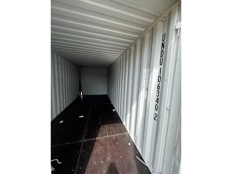 Vernooy ZEECONTAINER 20FT 8.6 106340 KOOPJE MET SCHADE - Vernooy